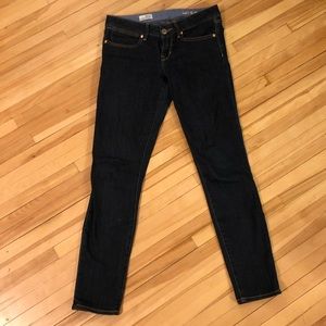 26 Gap Skinny Straight Dark Wash Jeans